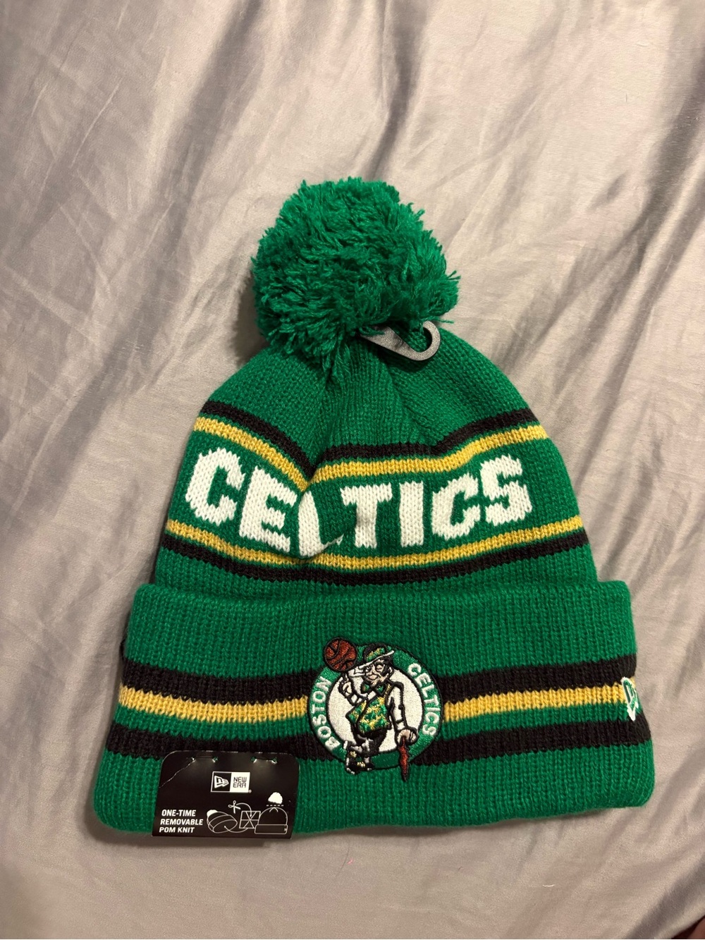 NWT New Era Boston Celtics Beanie Knit Pom Winter NBA Green Embroidered Logo $32